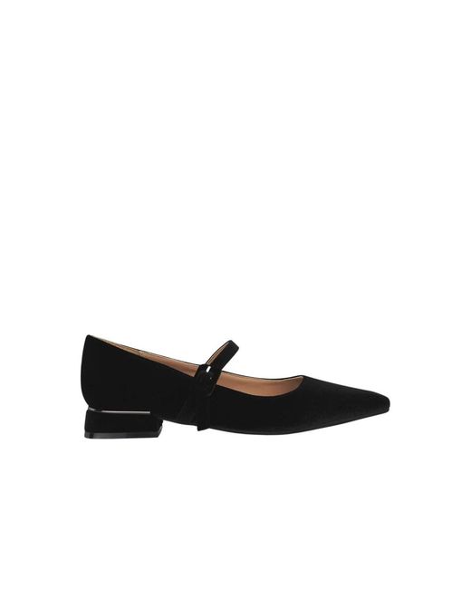 Alma En Pena. Black Ballerina Shoes