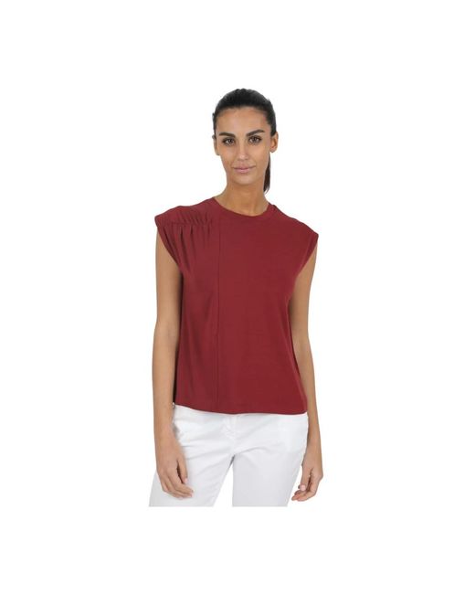 Sleeveless Tops Alpha Studio de color Red