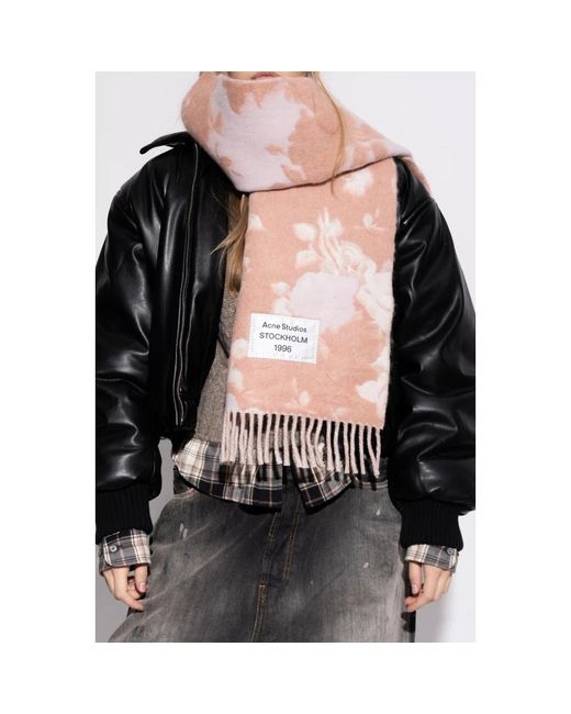 Acne Logo Scarf in het Pink
