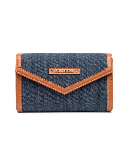 Clutches di Nero Giardini in Blue