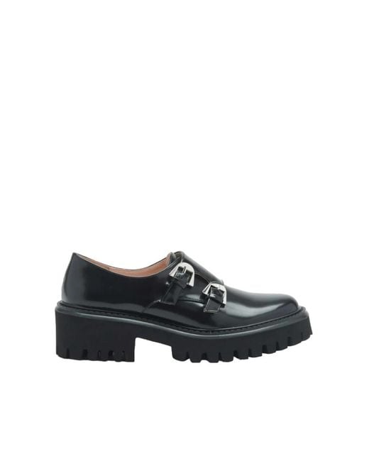 Flats di Coccinelle in Black