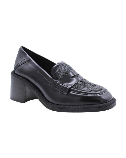 Pertini Schoenen ,Zwart ,Leer Stijlvolle Pump Voor Diverse Gelegenheden in het Blue