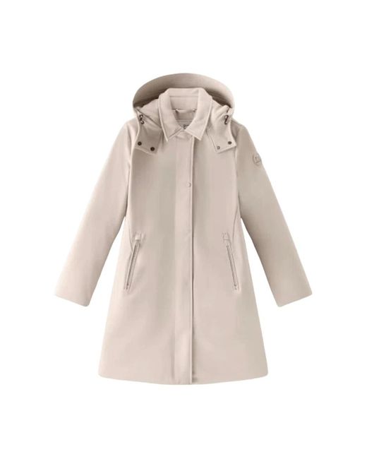Trench tech softshell con cappuccio staccabile di Woolrich in Natural da Uomo