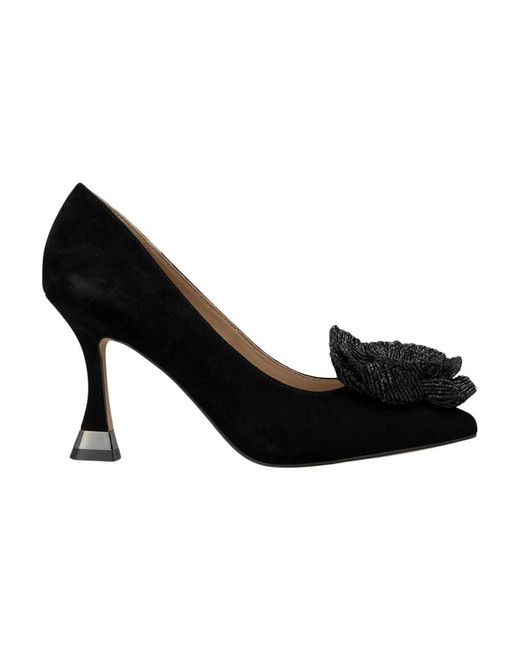 Alma En Pena. Black Pumps