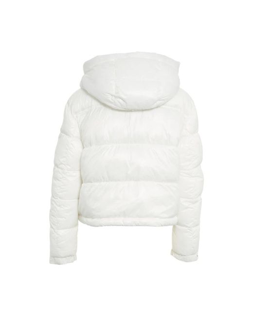 Blauer Elegante Gewatteerde Donsjas Aw25 in het White