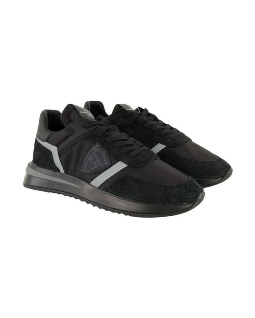 Sneakers di Philippe Model in Black da Uomo