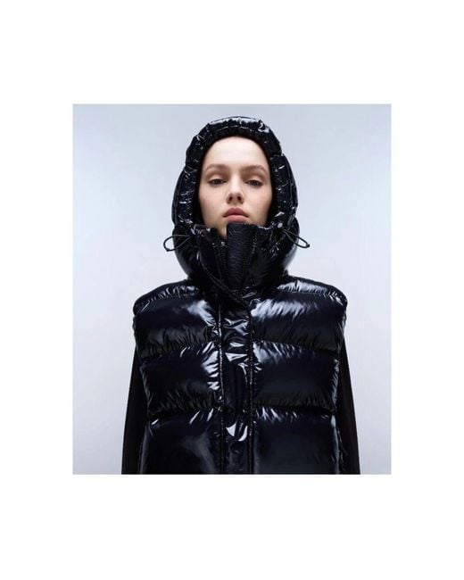 Vests di Napapijri in Black