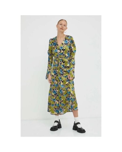Maxi Dresses Gestuz de color Green