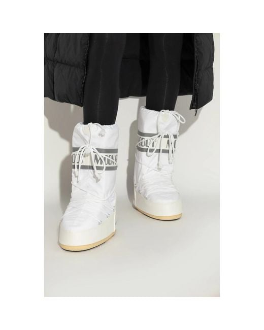 Moon Boot White Boots