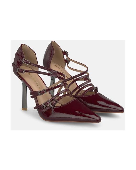 Alma En Pena. Brown Pumps