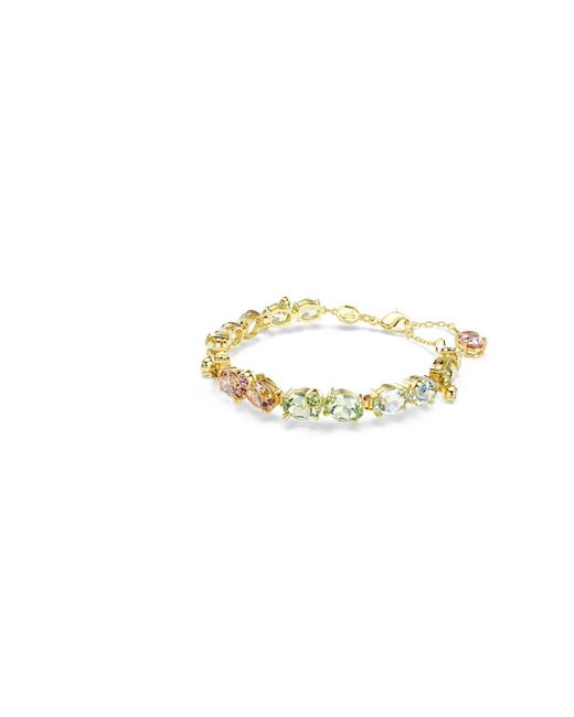Swarovski Accessoires ,Veelkleurig ,Gouden Kristallen Armband, Stijlvol Accessoire in het Metallic