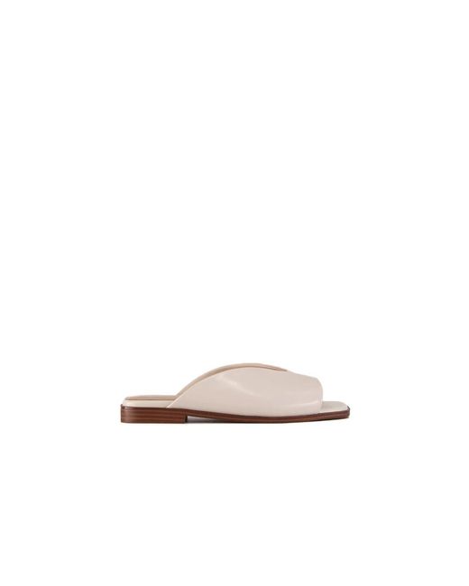 Tosca Blu White Sliders