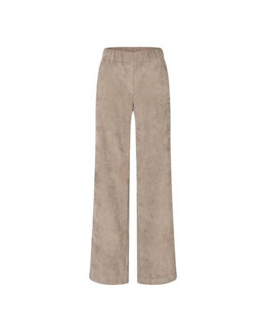M·a·c Chiara Broek in het Gray