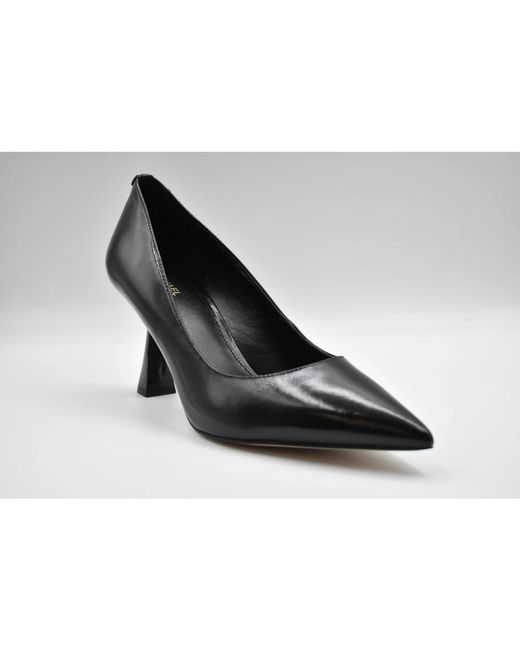 Michael Kors Black Pumps