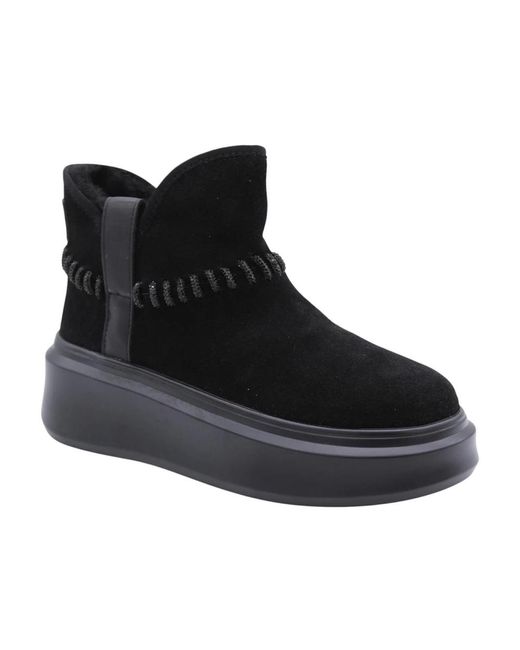 Tosca Blu Black Ranonkel Stiefel