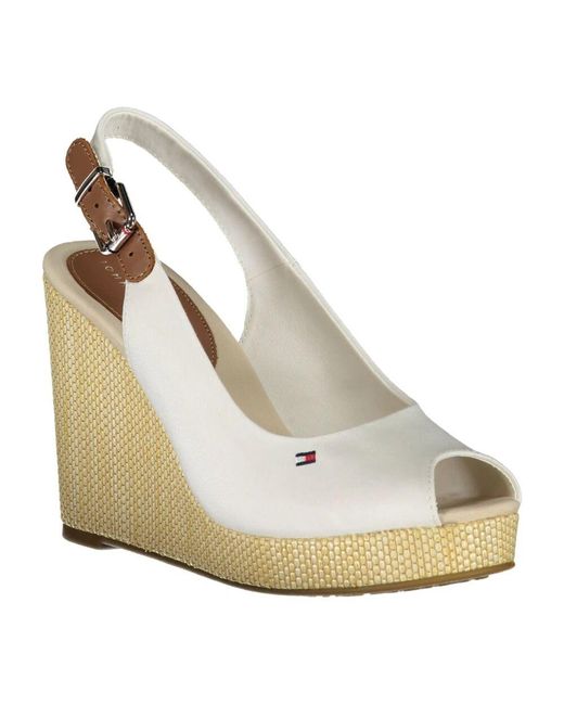 Tommy Hilfiger Metallic Weiße keilsandalette mit schnallenverschluss
