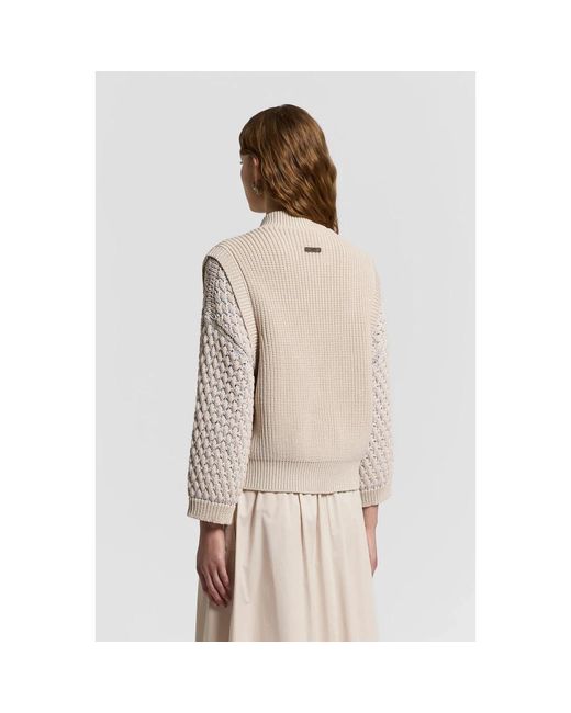 Peserico Natural Vests