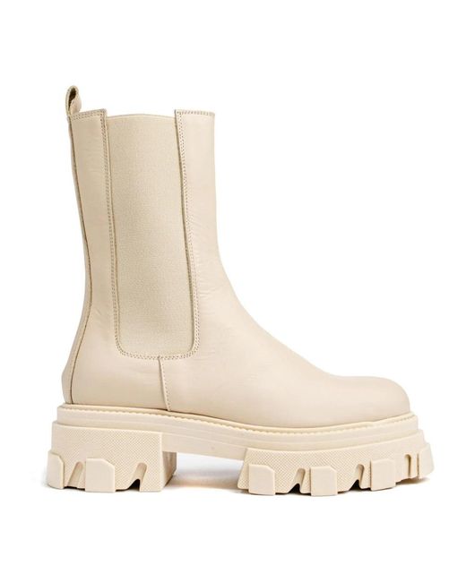 VAMSKO Natural Chelsea Boots