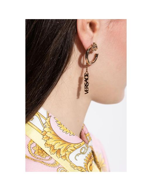 Earrings Versace de color Metallic