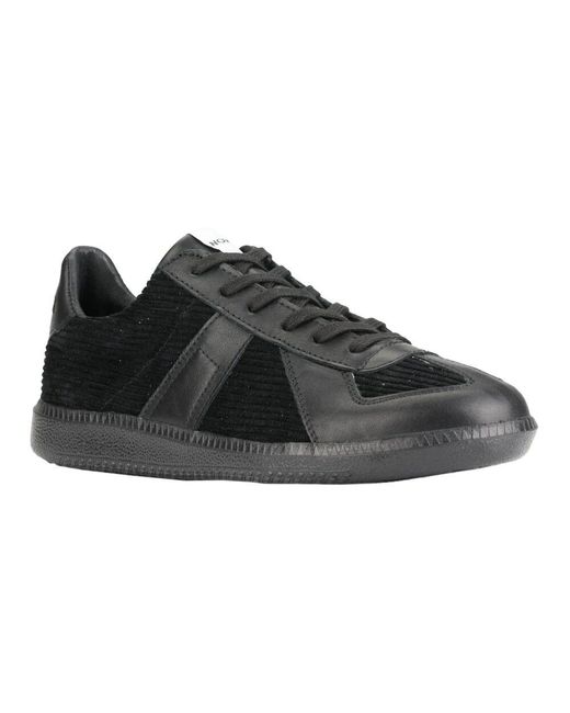 Sneakers di Novesta in Black