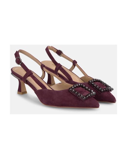 Alma En Pena. Purple Pumps