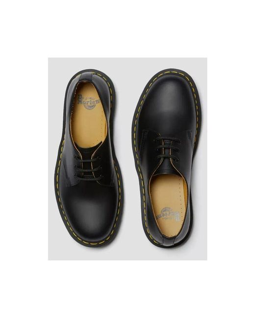 Flat shoes di Dr. Martens in Black da Uomo
