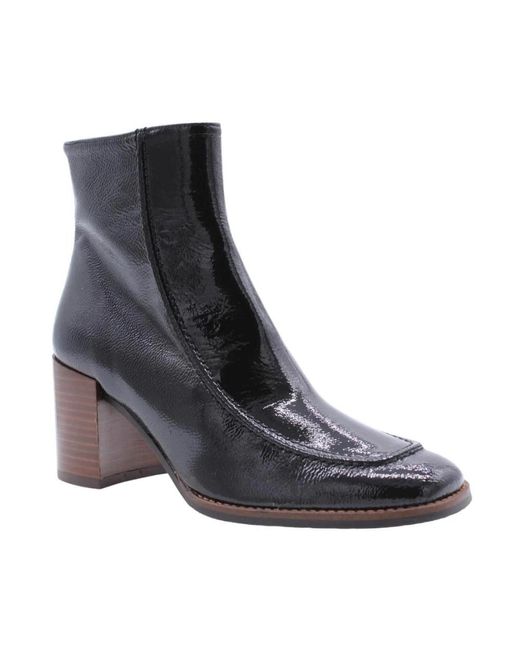 Pertini Black Heeled Boots