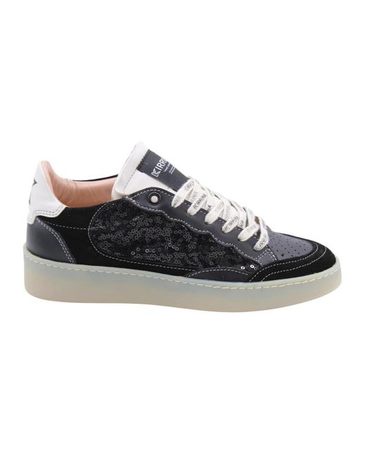 KIRUNA Black Sneakers