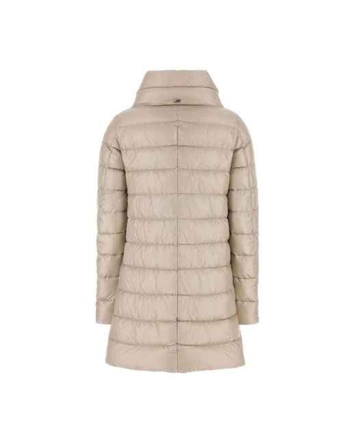 Herno Jassen ,Roze ,Nylon Lichtgewicht Donsjack Met V-Hals in het Natural