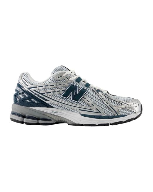 Sneakers di New Balance in Blue