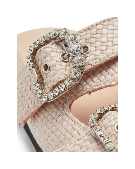N°21 White Sliders
