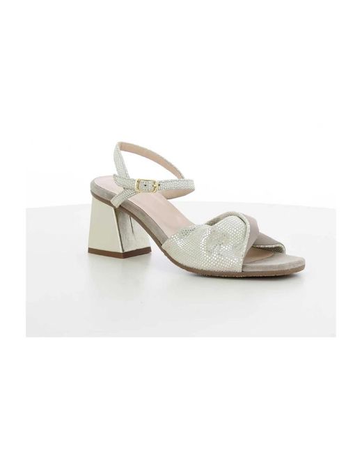 Floris Van Bommel White Cassi 02.02