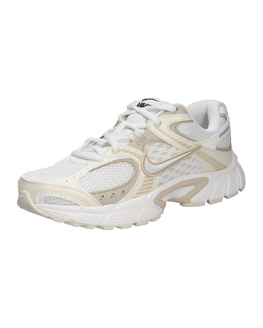 Nike White V5 Rnr