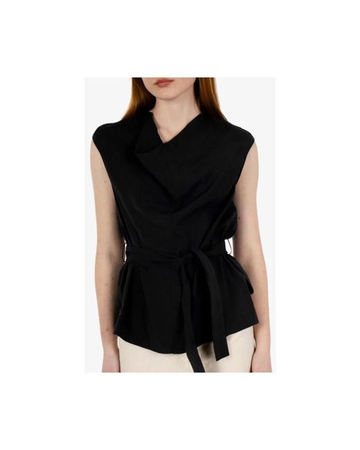 Alysi Black Sleeveless Tops