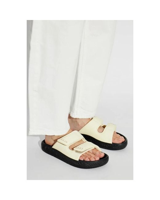 Veja Black Sliders