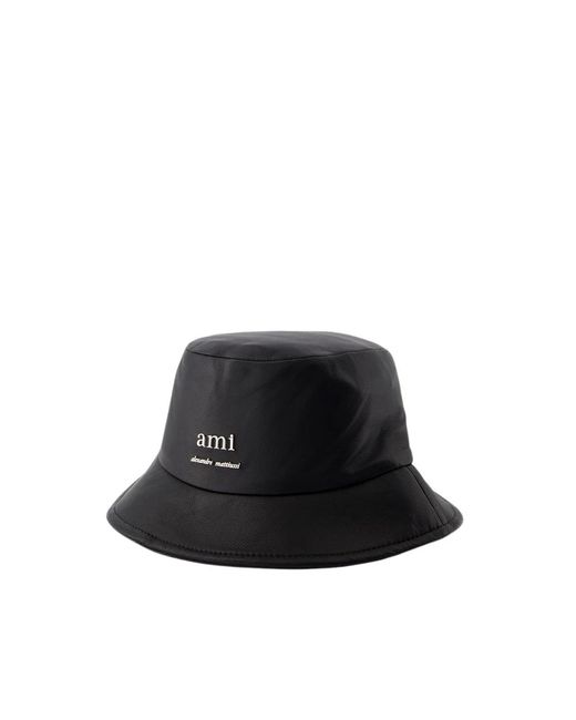 Sombrero cubo de cuero negro con detalles de latón AMI de color Black