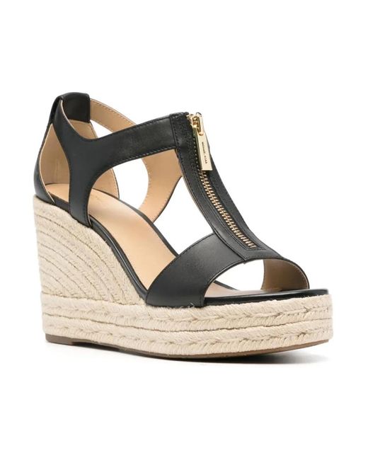 Michael Kors Black Schwarze Leder T-Riemen Keilsandalen