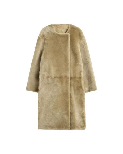 Totême  Faux Fur & Shearling Jackets in het Natural