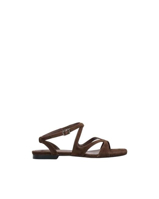 ESTRO Brown Flat Sandals
