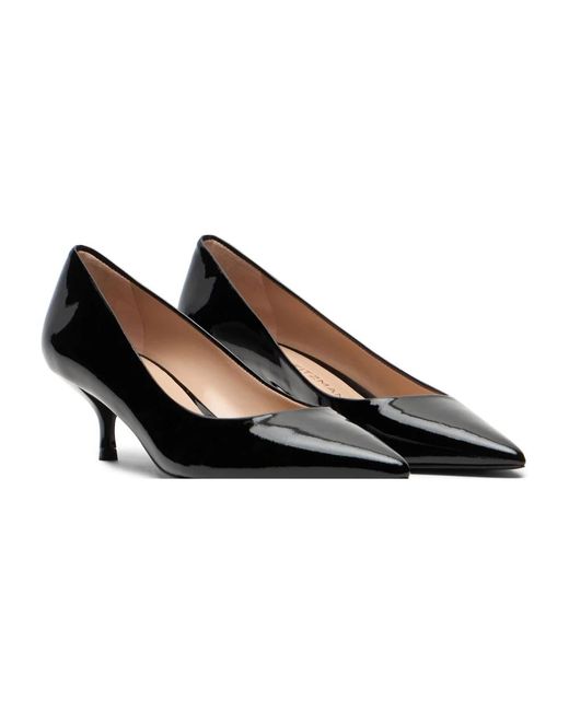 Pumps Stuart Weitzman en coloris Black