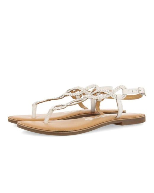 Flat Sandals di Gioseppo in White