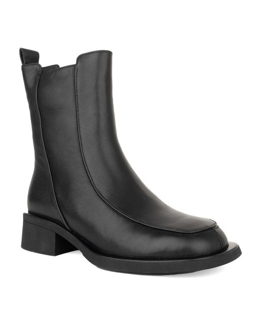 Linda Baumann Black Ankle Boots