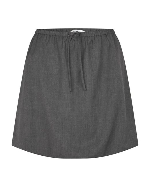 Short Skirts Samsøe & Samsøe de color Gray