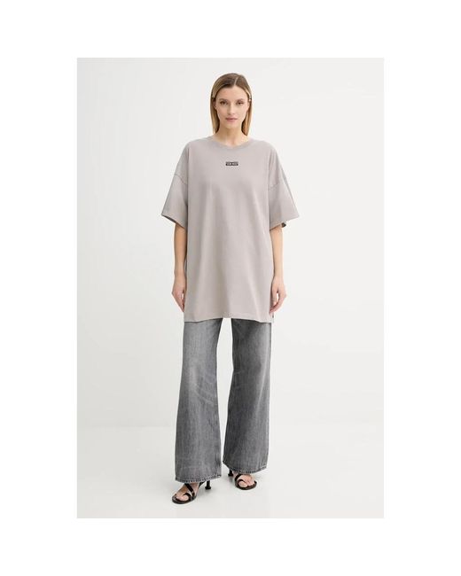 Gestuz Kilja Oz Tee in het Gray