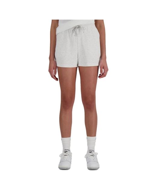 Short Shorts di New Balance in White