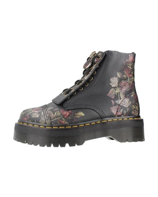 Lace-Up Boots di Dr. Martens in Black