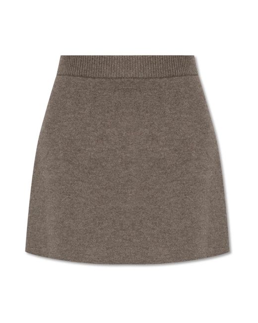 Lisa Yang Brown Clare Hose