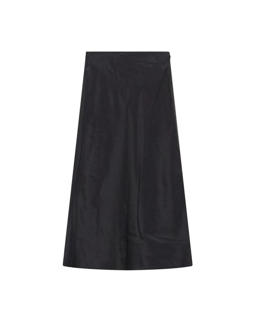 Vince Satin Midi Rok in het Black