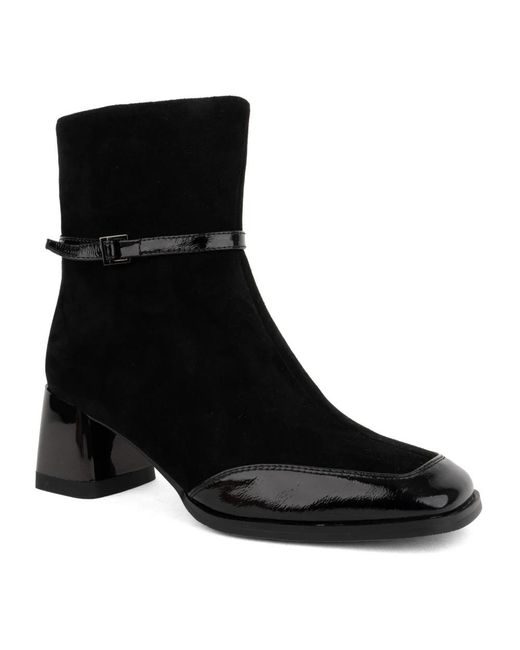 Linda Baumann Black Heeled Boots