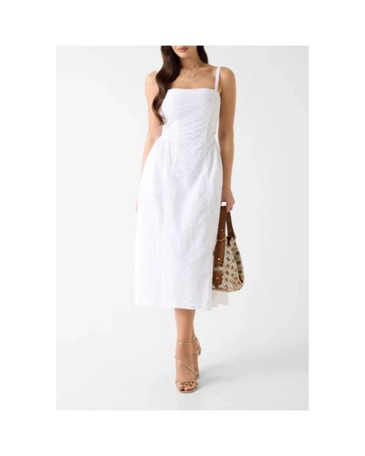 Guess Sharon in het White